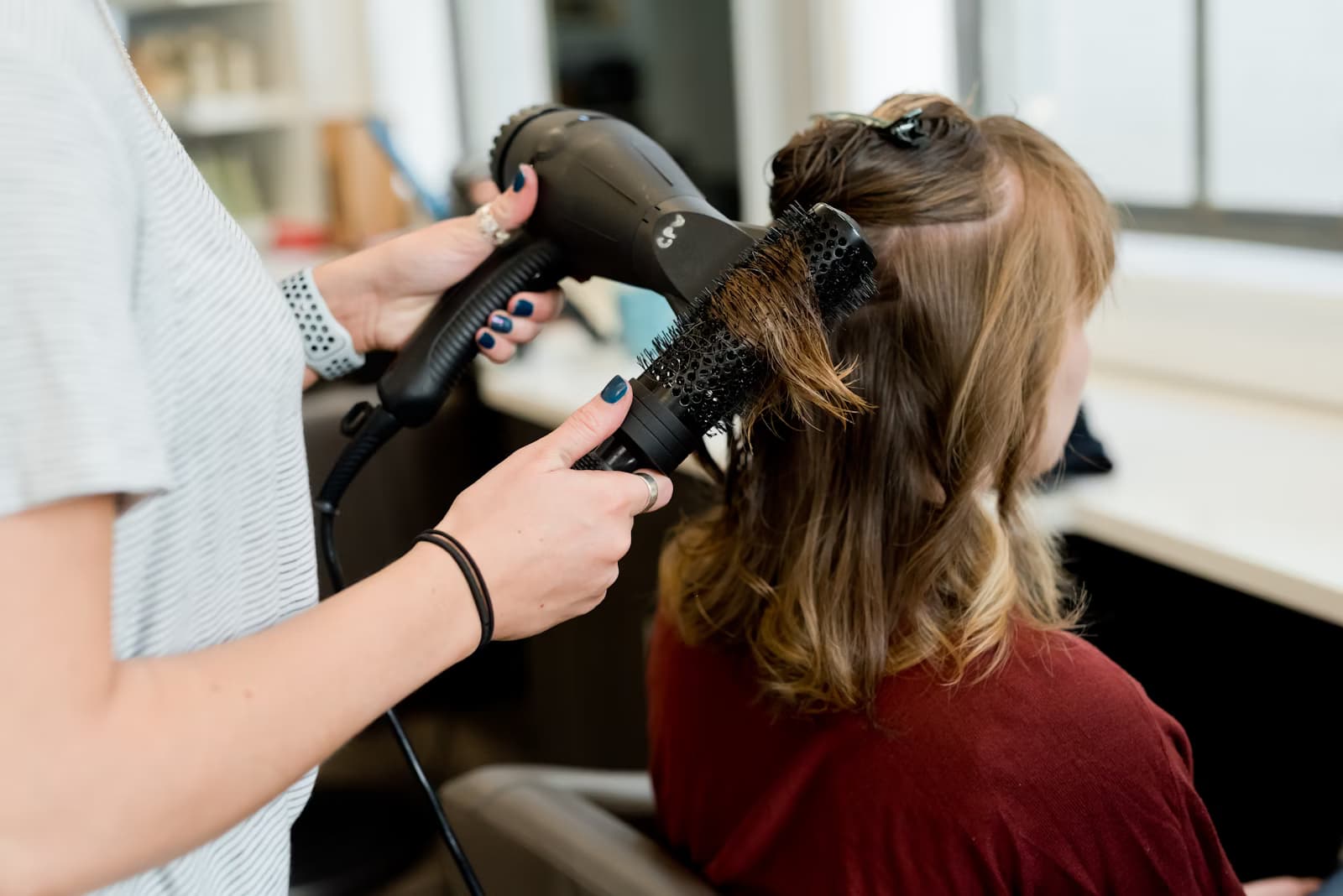 How to Get More Clients as a Mobile Hairstylist (Without Spending $0 on Ads)